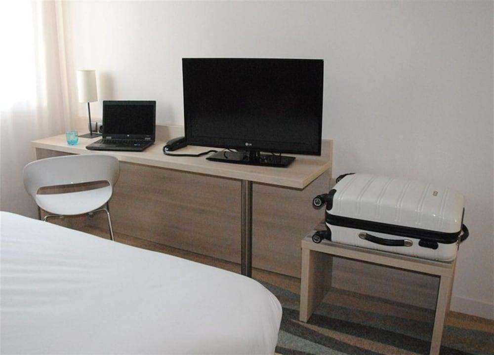 Brit Hotel Vendee Mer Les Achards  Eksteriør billede