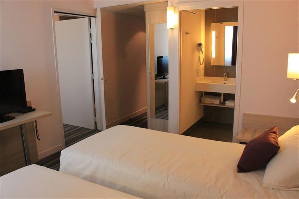 Brit Hotel Vendee Mer Les Achards  Eksteriør billede