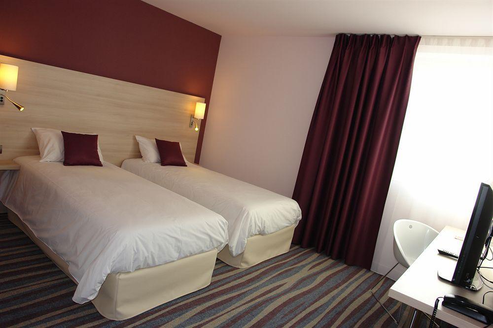 Brit Hotel Vendee Mer Les Achards  Eksteriør billede