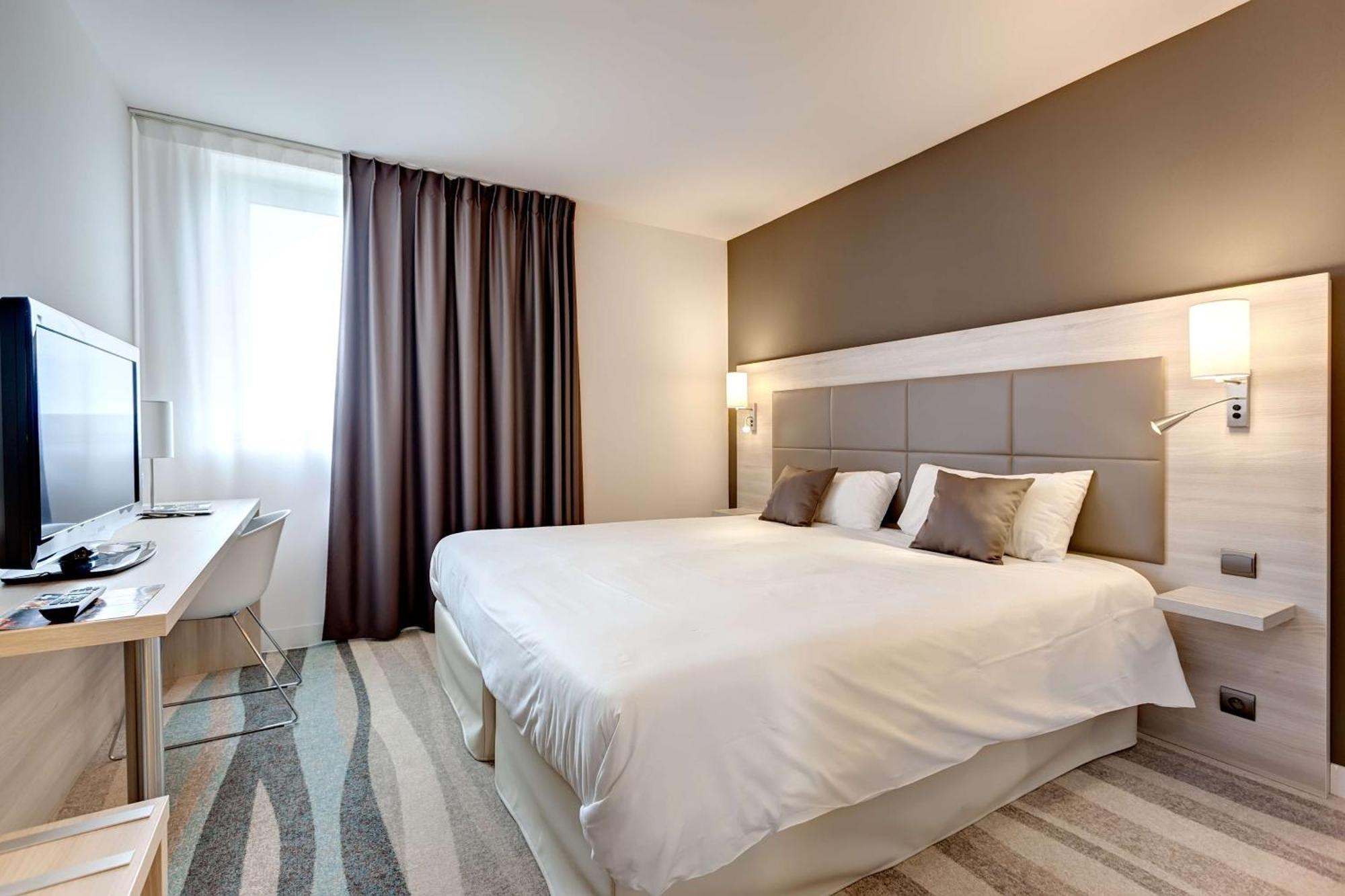 Brit Hotel Vendee Mer Les Achards  Eksteriør billede